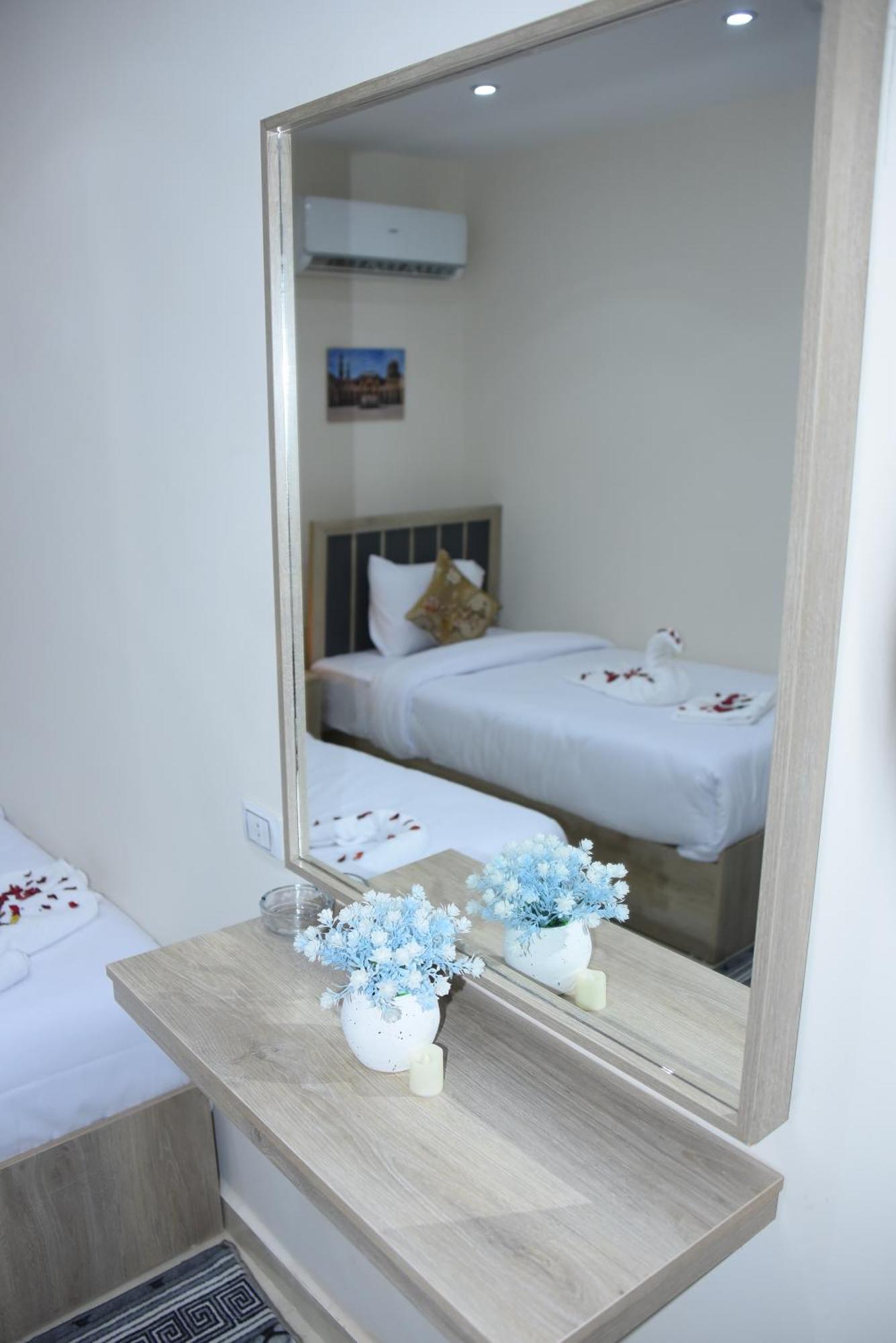 Locanda Pyramids Hotel Kafrat al Jabal Luaran gambar