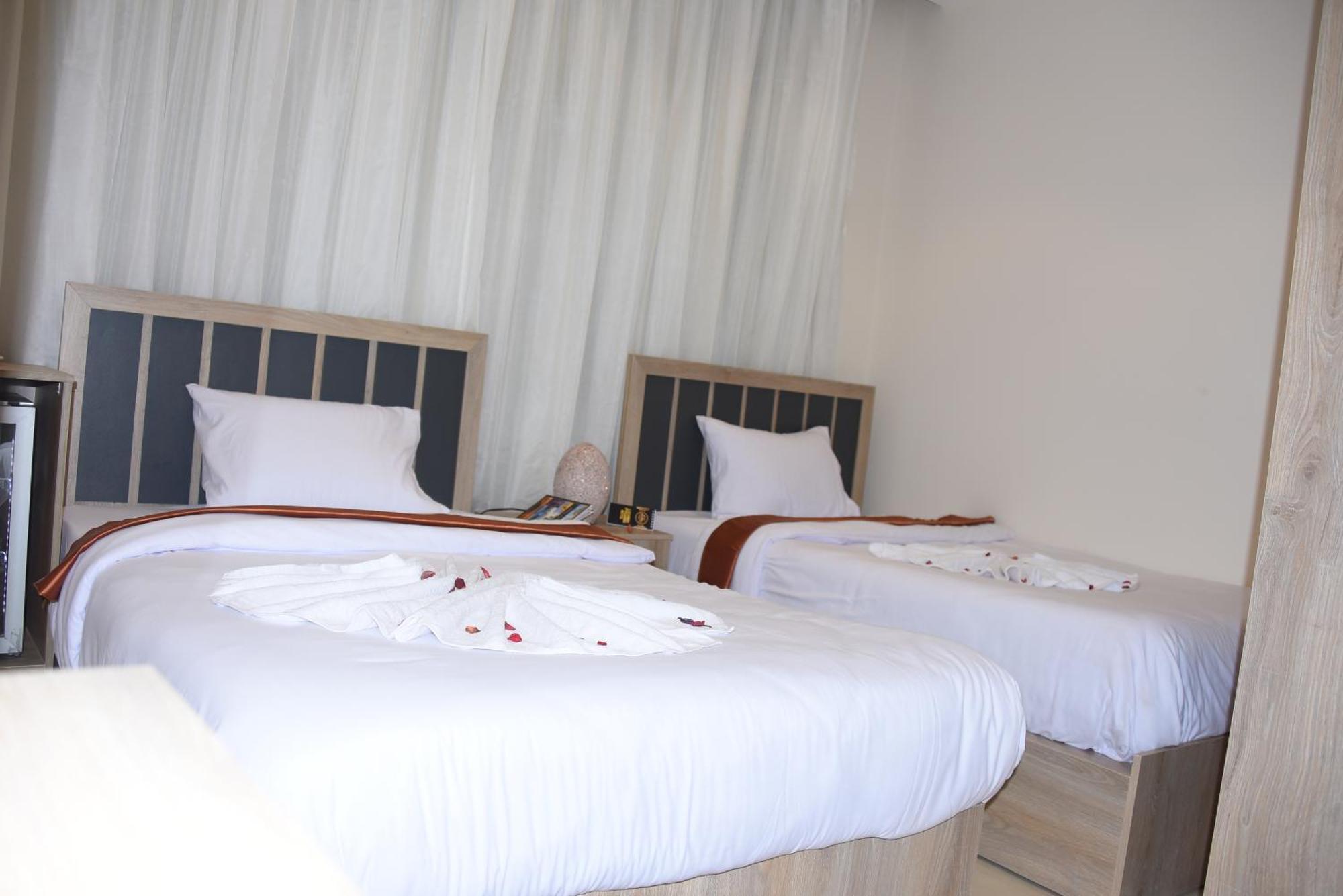 Locanda Pyramids Hotel Kafrat al Jabal Luaran gambar